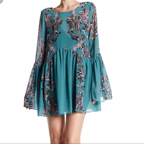 Final price! Free People bell Sleeve Dress sz M - Picture 3 of 3